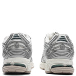 1906 - Silver Metallic/Sea Salt/New Spruce