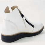 Django & Juliette - Women's Ohmy Leather Sneaker