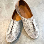 Gelato - Women's Theory Lace-up Shoes