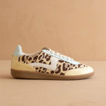Oasis Society - Women's Kyla Classic Low Top Sneakers