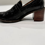 All Black - Women's Kilty Heeled Loafers