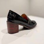 All Black - Women's Kilty Heeled Loafers