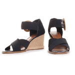 Donald Pliner - Women's Lyrah Wedge Sandal