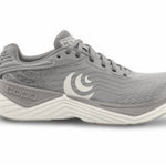 Topo Athletic - Men's Ultrafly 5 Athletic Shoes