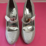 Qupid - Women's Glittery Platform Shoes With Buckle Strap