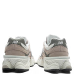9060 - Mindful Grey/Dark Olivine