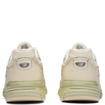 990v4 Made in USA - Macadamia Nut/Morel