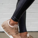 Esseutesse - Women's Fringe Sneaker