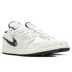 Air Jordan 1 Low SE (GS) 'Paint Splatter' - Sail/Black/Total Orange