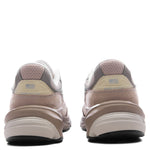 Made in USA 990v6 - Driftwood/Timberwolf/Mushroom