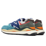 57/40 - Light Cliff Grey/Velocity Red