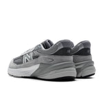 990v6 Big Kids (GS) - Grey