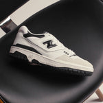 550 - White/Black