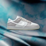 Dunk Low - Pure Platinum/Wolf Grey/Old Royal