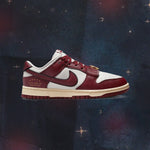 Women's Dunk Low SE Sisterhood Team Red - Sail/Team Red/Black/Muslin