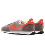 Waffle Trainer 2 - Moon Fossil/Team Orange