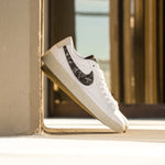 Women's Blazer Low SE - White/Black/Light Bone