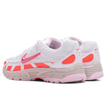 Women's P-6000 - White/Digital Pink/Hyper Crimson