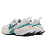 Women's V2K Run - White/Dusty Cactus/Coconut Milk