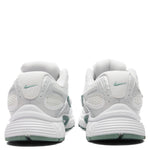 Women's V5 RNR - Summit White/White/Vast Grey/Cannon