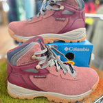 Columbia - WOMEN'S NEWTON RIDGE BC BOOTS
