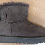 Charlie Paige - Women's Fuzzy Boots