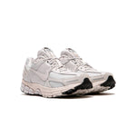 Nike - Men's Zoom Vomero 5 Shoes