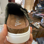Very G - Women's Cali Clogs
