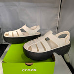 Crocs - WOMEN'S STOMP FISHERMAN SANDAL