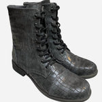 Very Volatile - Women's Animal Print Combat Boot