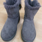 Charlie Paige - Women's Fuzzy Boots
