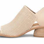 Sofft - Women's Carleigh Heeled Sandal