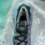 Space Hippie 04 - Grey/Volt